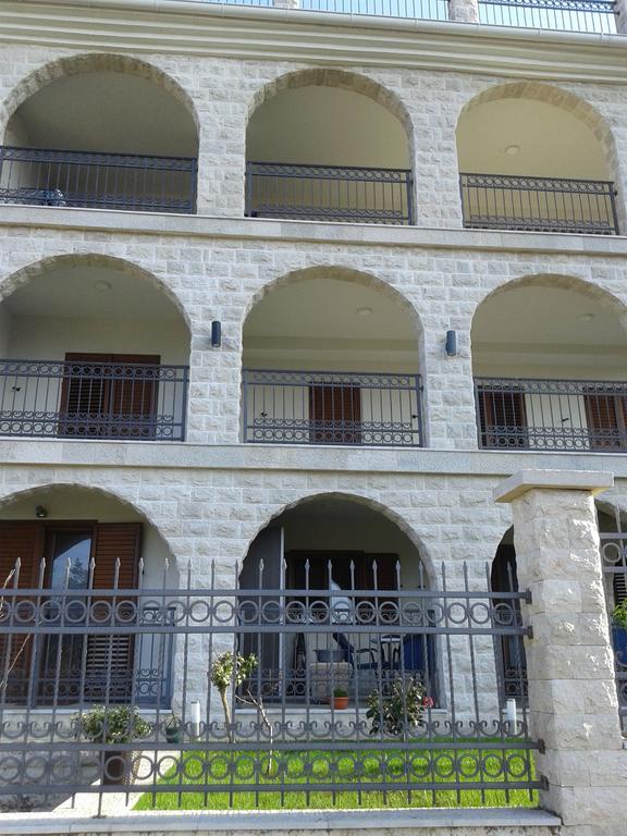 Apartments Rajsko Mjesto Tivat Exterior foto