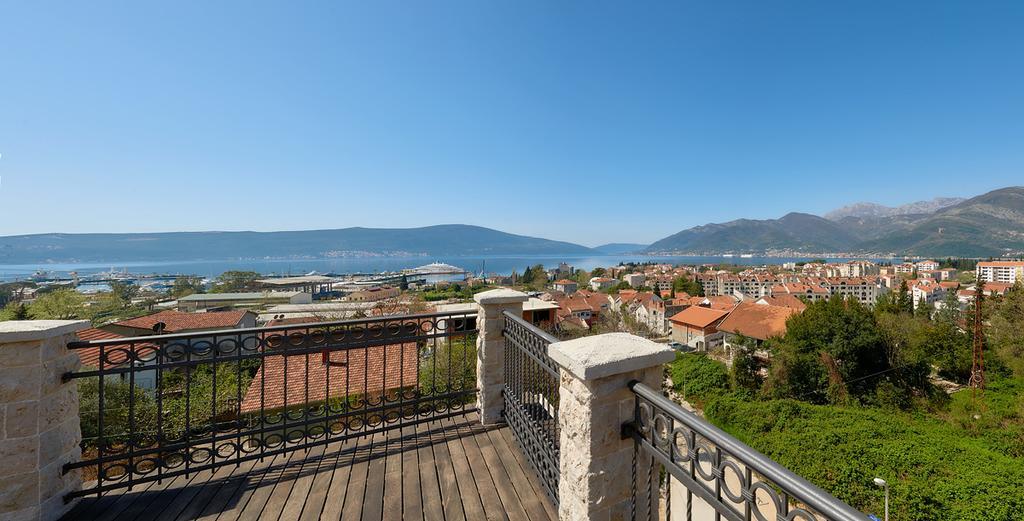 Apartments Rajsko Mjesto Tivat Exterior foto