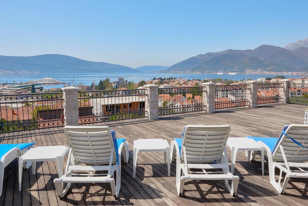 Apartments Rajsko Mjesto Tivat Exterior foto